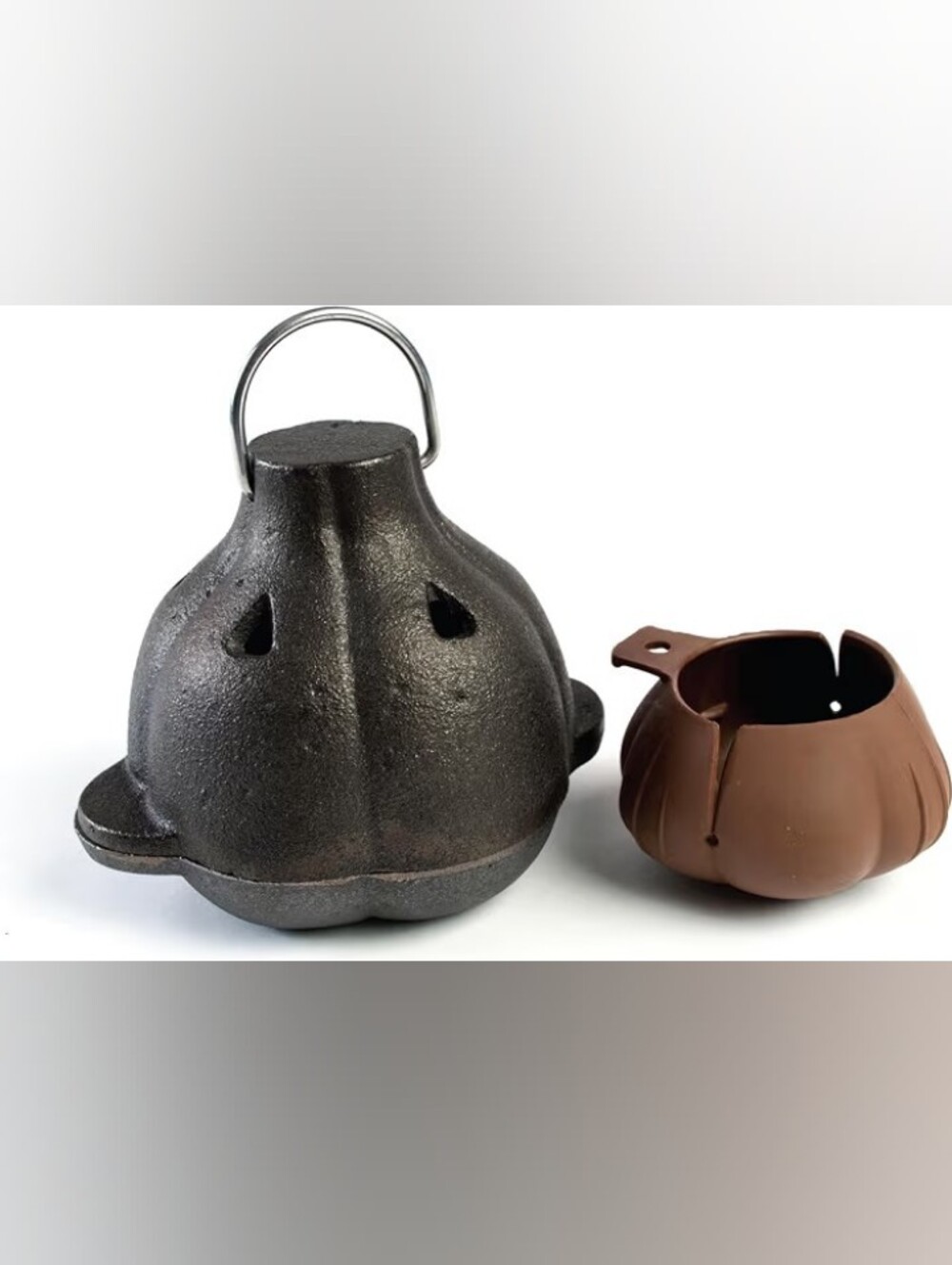 Cast Iron Garlic Roaster + Silicone Squeezer